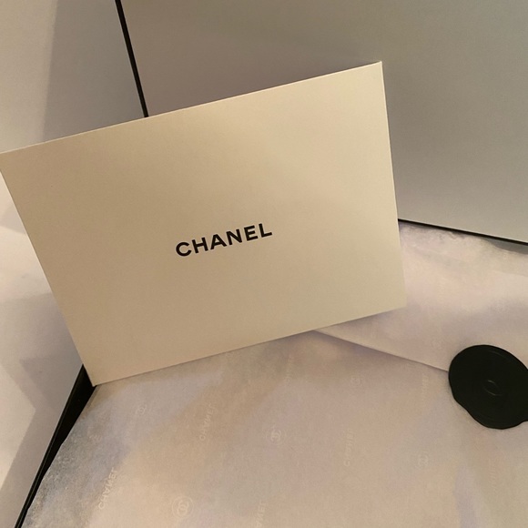 Chanel Box/2-Samples - Picture 7 of 10